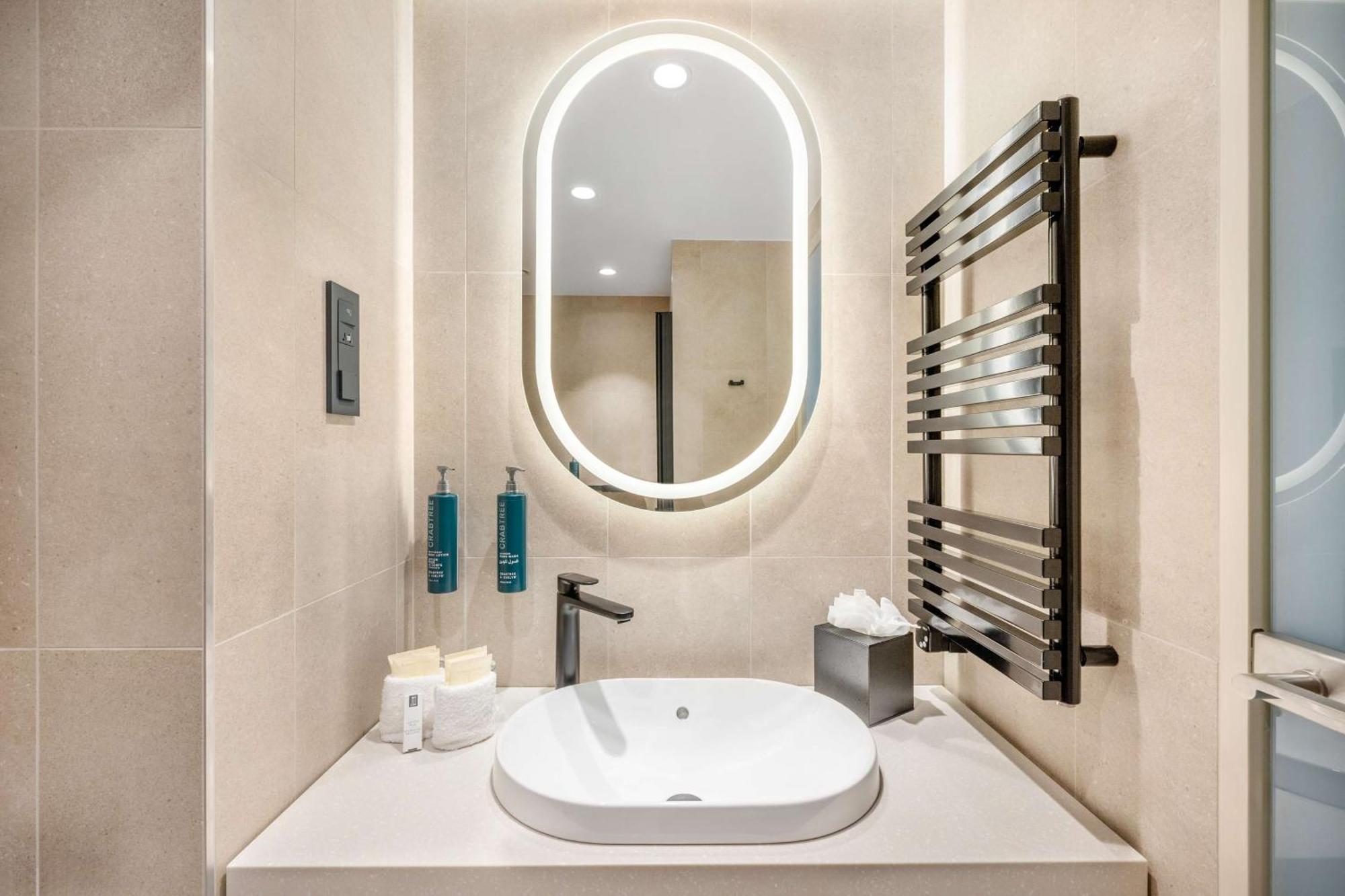 Hilton Garden Inn Debrecen City Center Экстерьер фото