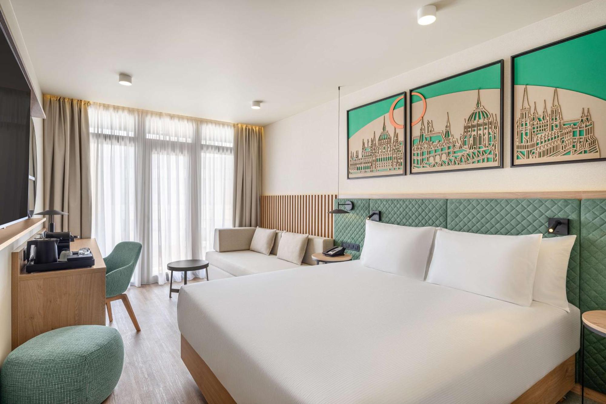 Hilton Garden Inn Debrecen City Center Экстерьер фото