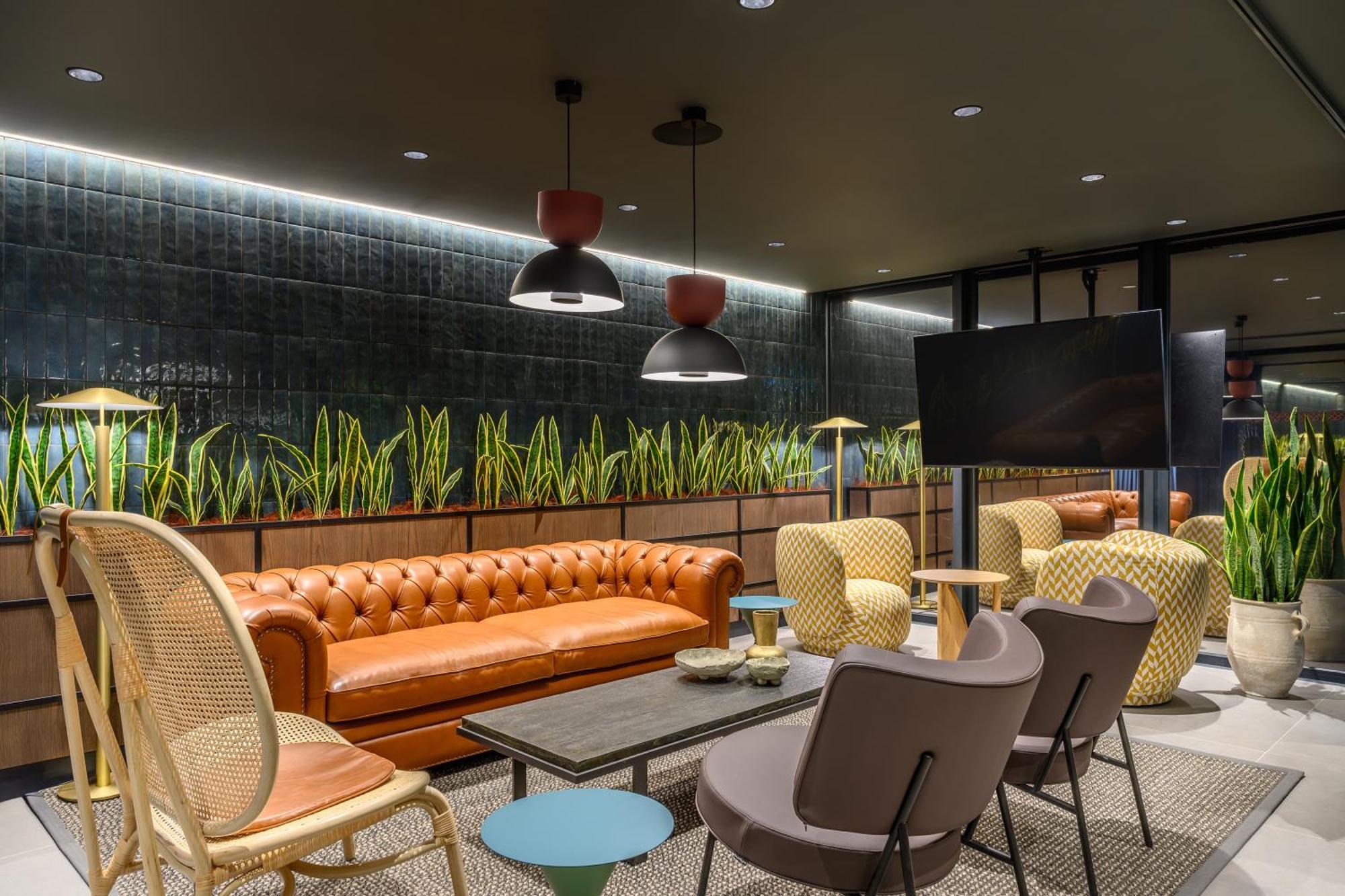Hilton Garden Inn Debrecen City Center Экстерьер фото