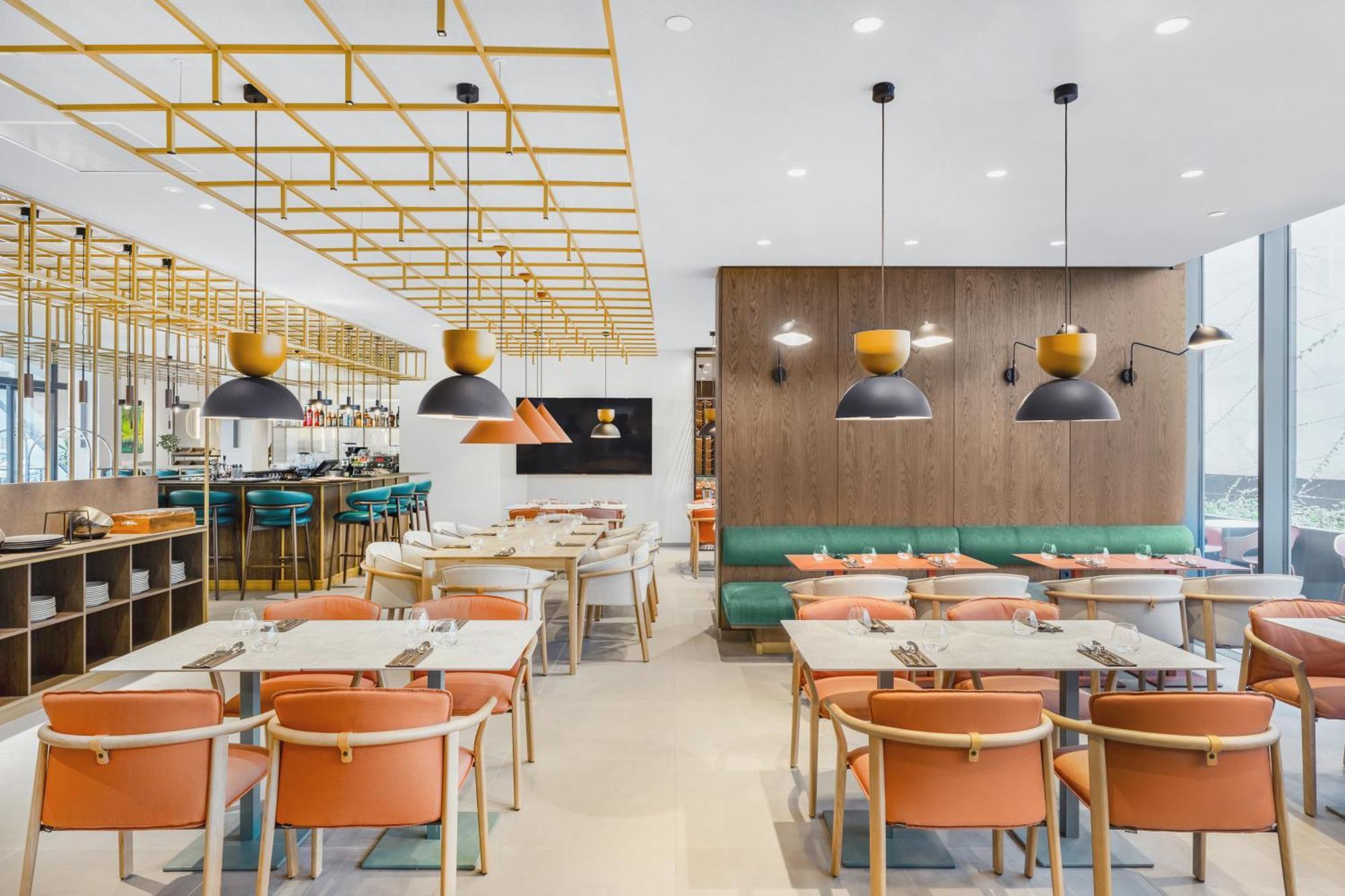 Hilton Garden Inn Debrecen City Center Экстерьер фото